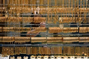 الذهب يقترب من 5,600 دولار للأونصة والفضة تسجل رقماً قياسياً جديداً - economic | ايكونوميك